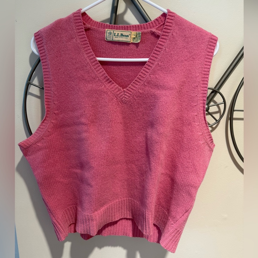 L.L. Bean Women's Pink V-Neck Knit Sweater Vest